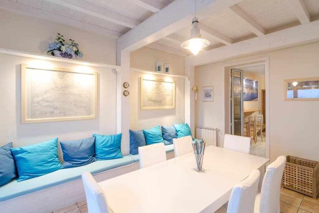 הוילה ריפוסטו Casa Delle Zammare Fronte Mare Centro Storico מראה חיצוני תמונה
