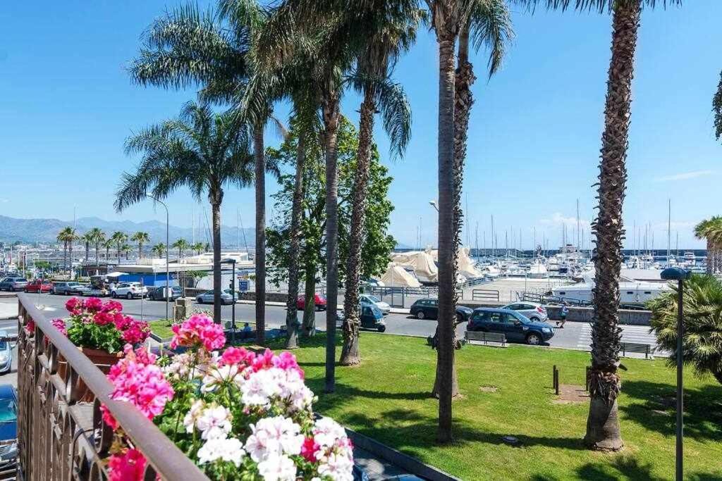 הוילה ריפוסטו Casa Delle Zammare Fronte Mare Centro Storico מראה חיצוני תמונה