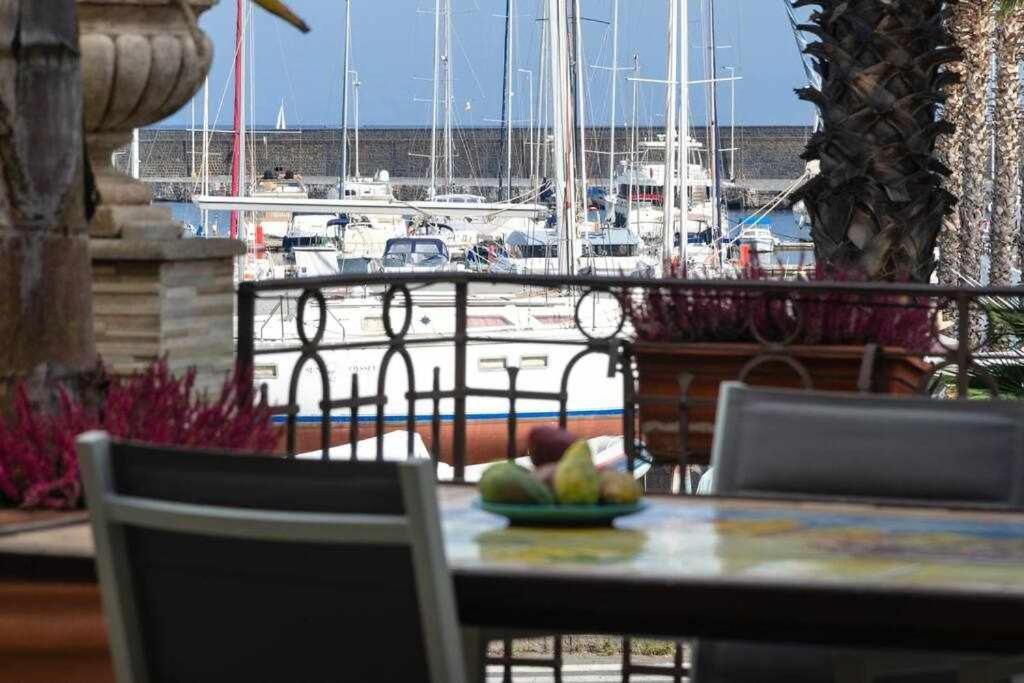 הוילה ריפוסטו Casa Delle Zammare Fronte Mare Centro Storico מראה חיצוני תמונה